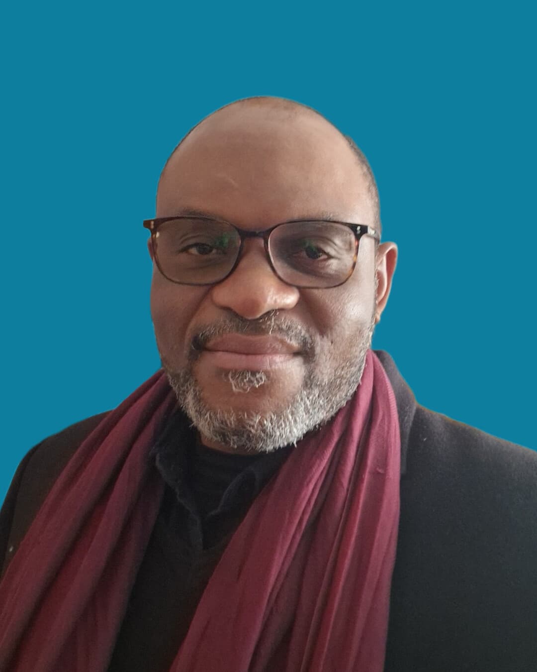 Hon. Vincent Marino Kabirim, terapeuta clínico